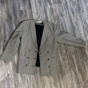 Classic Houndstooth Blazer